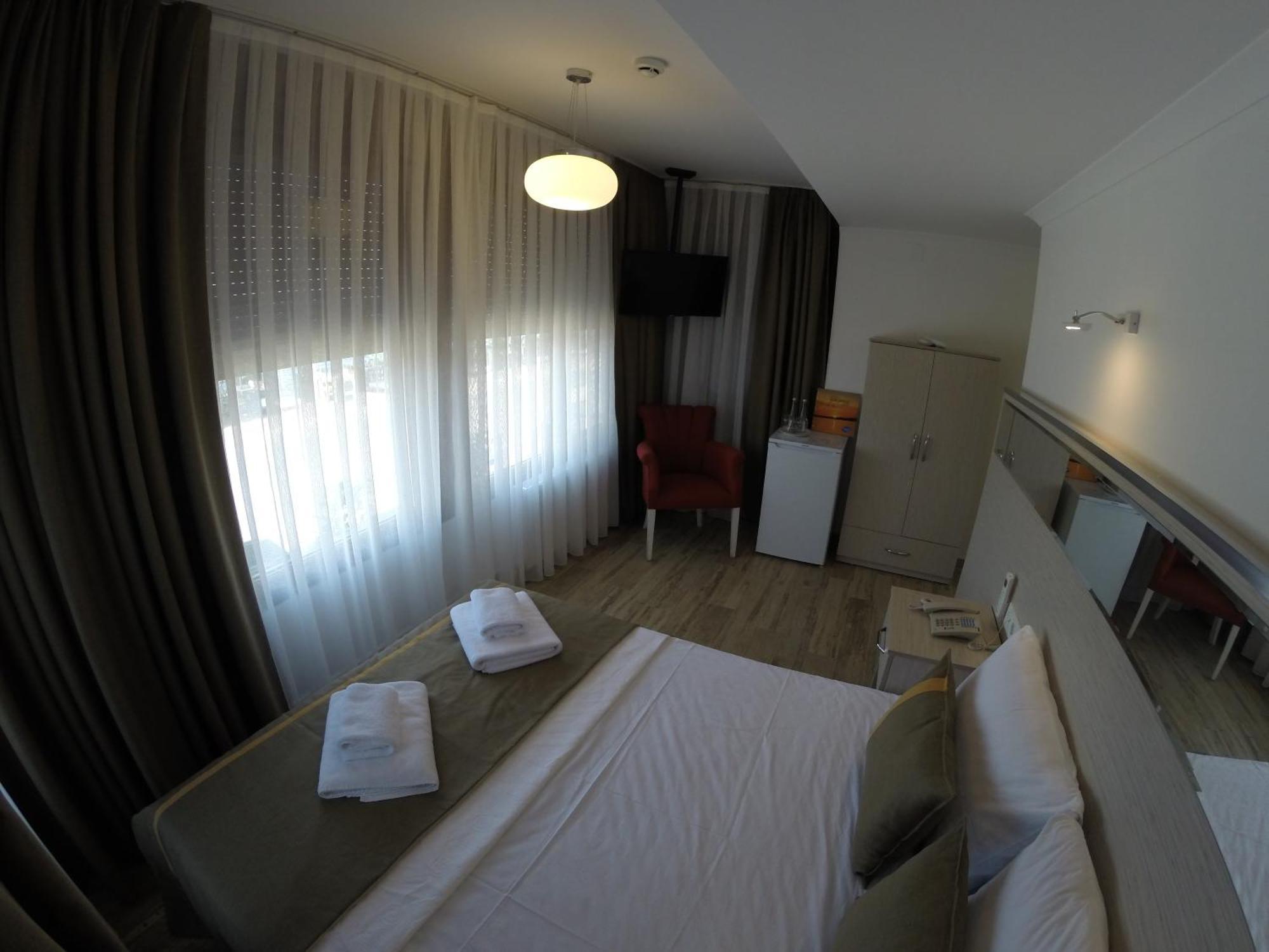 Yakamoz Otel Urla Exterior foto